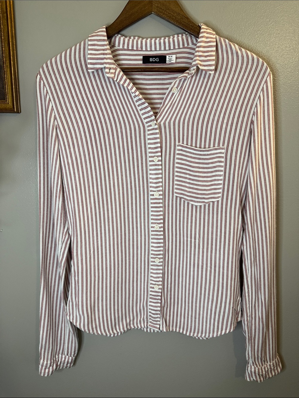 BDG Urban Outfitters Pink White Striped Rayon Button Front Shirt Medium - Picture 8 of 9